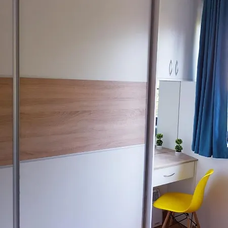 Old Town Apartment *
